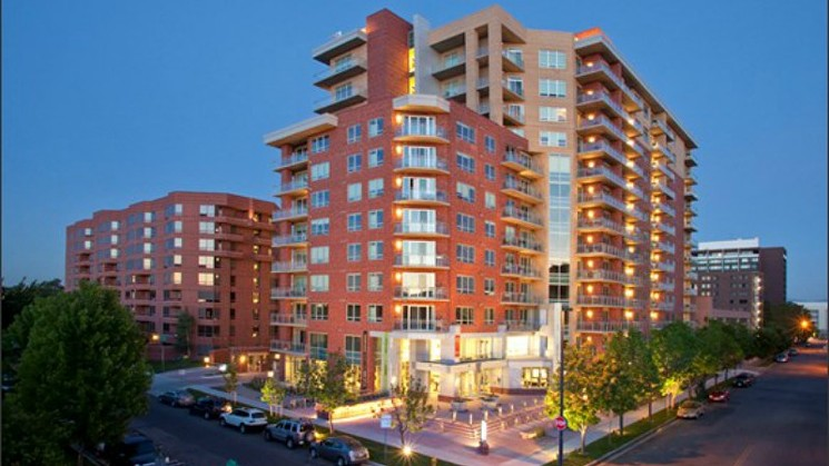 Short-term apartments in Denver, CO.