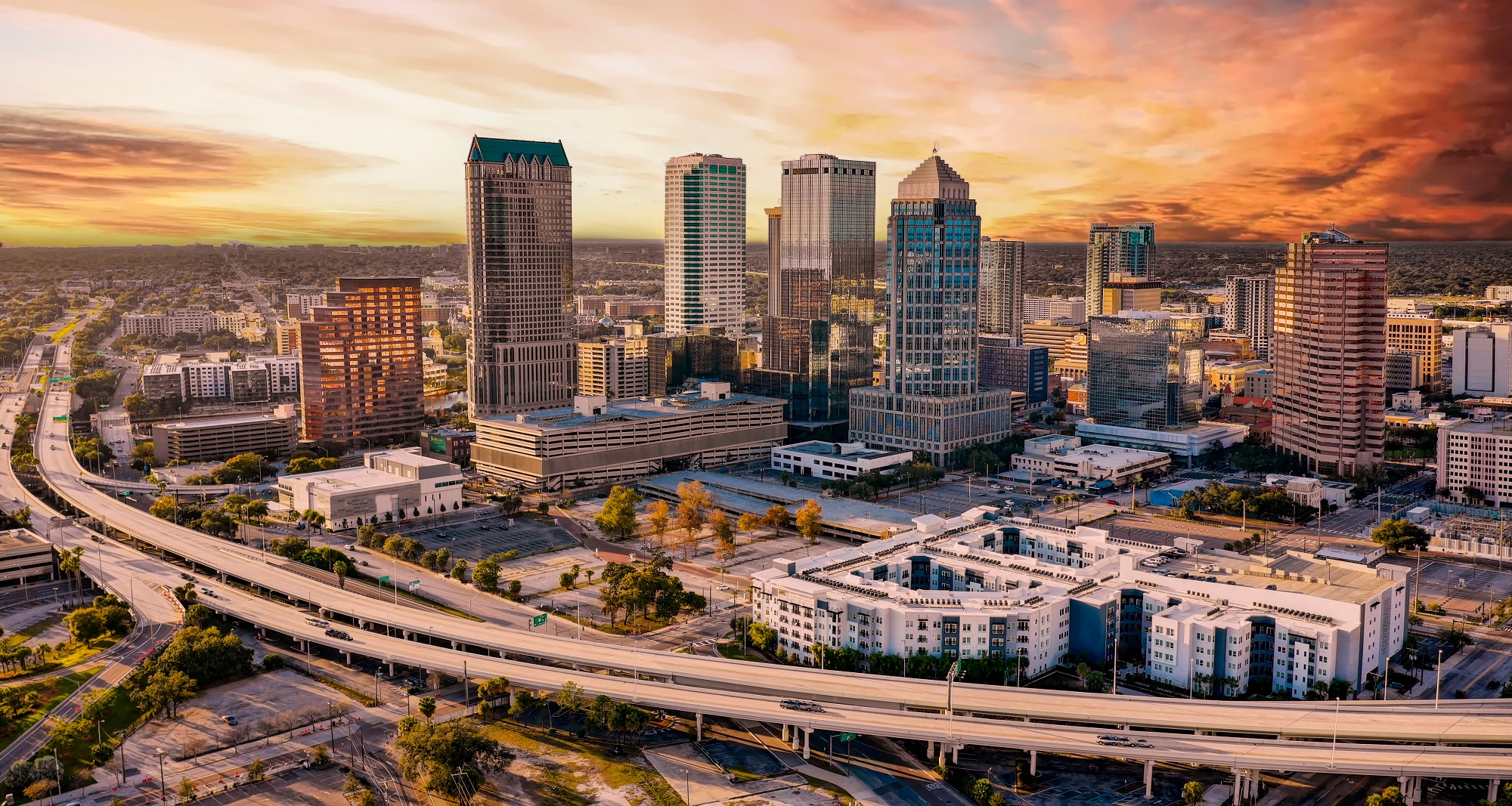 Tampa vs. Orlando: Which City Is Right For You?