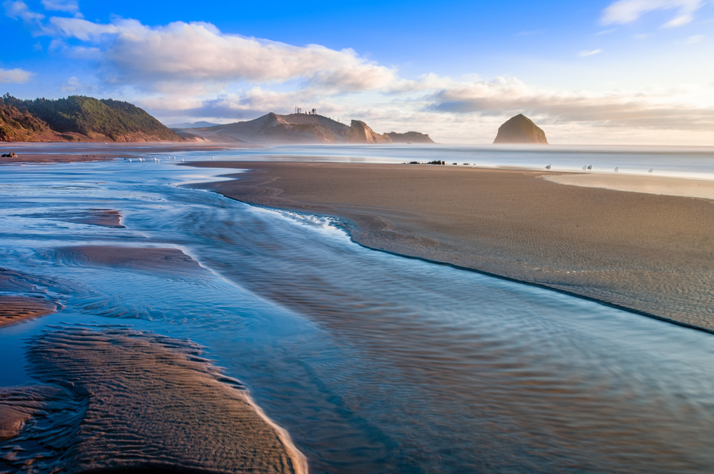 Beach view to the North of Cape Kiwanda, Pacific City, Oregon