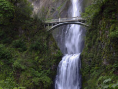 Multnomah Falls, one of the best hikes near Portland.