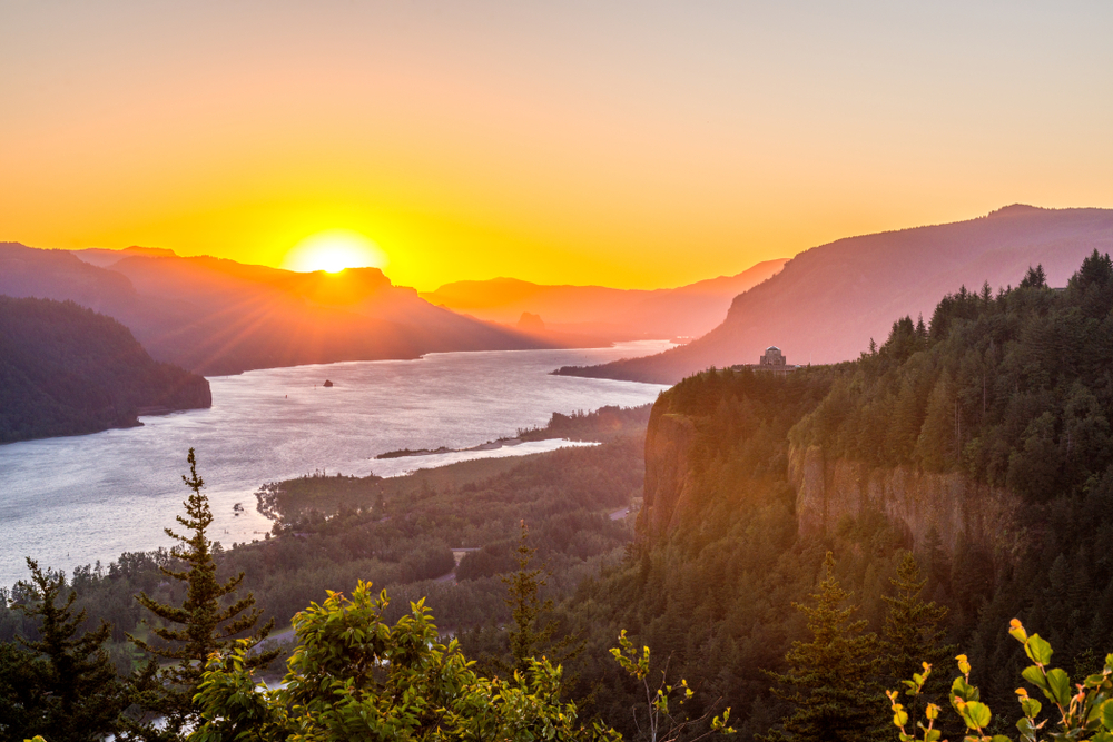 Sunrise at Columbia River Gorge, Oregon-USA