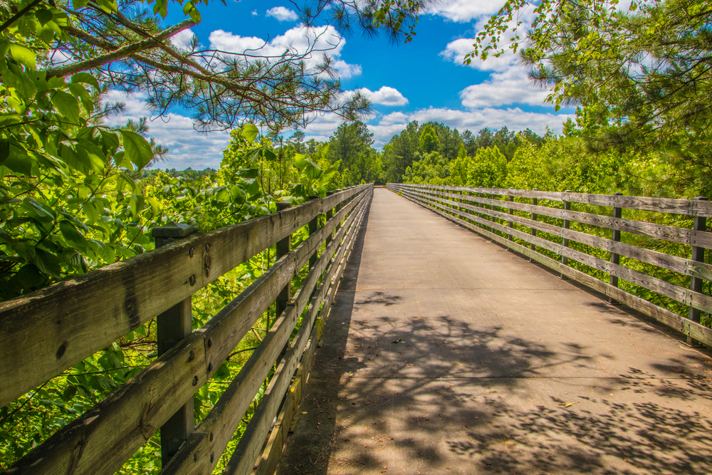 The Silver Comet Trail is 61.5 miles long, and starts at the Mavell Road Trailhead in Smyrna, Georgia. It ends at the GeorgiaAlabama state line, near Cedartown and The Esom Hill Trailhead. At the Geo