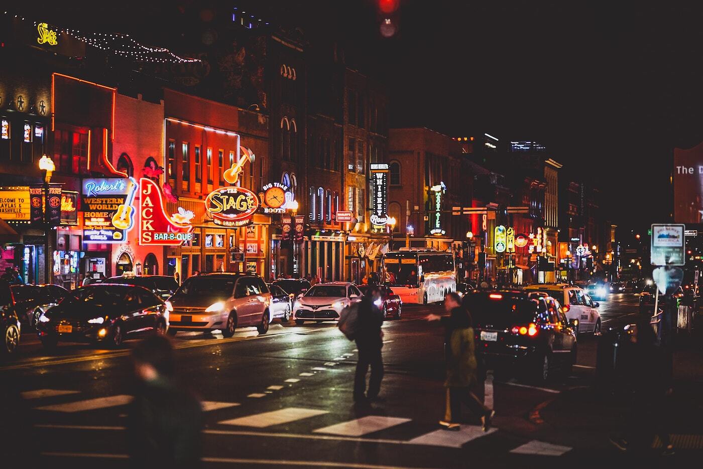 Honky-tonk in Nashville, TN