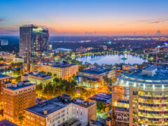 Downtown Orlando and Lake Eola, one of the best neighborhoods in Orlando