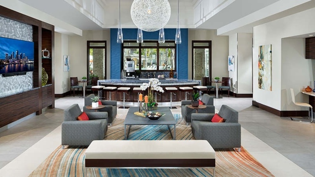 Lantower Brandon Crossroads 404, Tampa - (see pics & AVAIL)