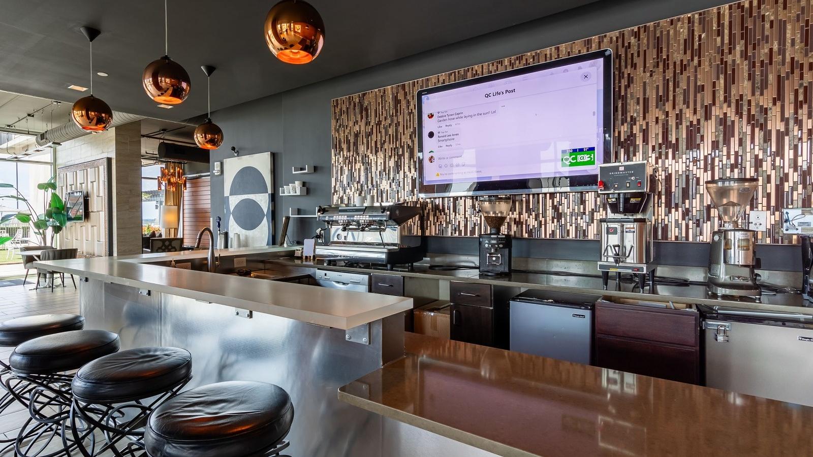 The Vue Charlotte on 5th, Charlotte - (see pics & AVAIL)