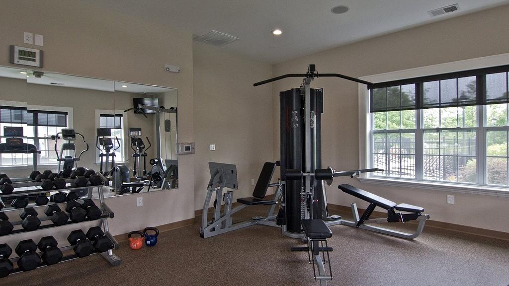Albany Glen 6473C, Columbus - (see pics & AVAIL)